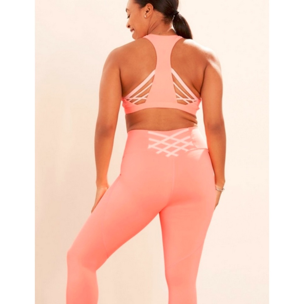 NWT Fabletics Kessler Set - Leggings + Sports Bra